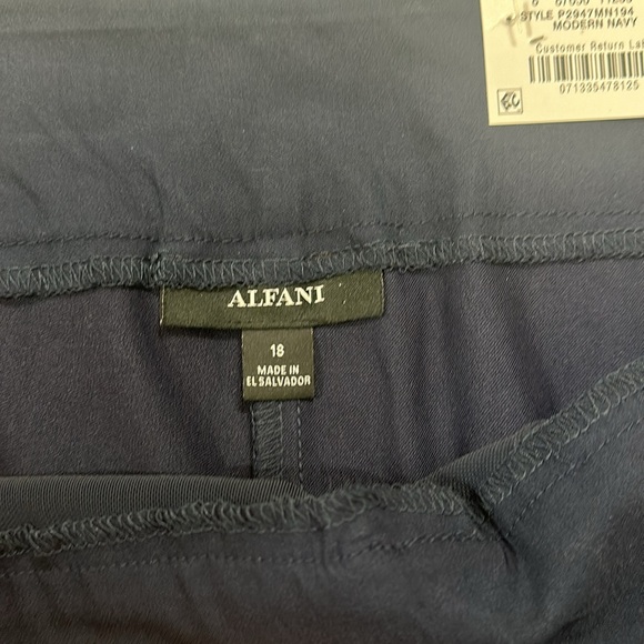 NWT Alfani Skinny Tummy Control pull on pants! - Picture 4 of 4